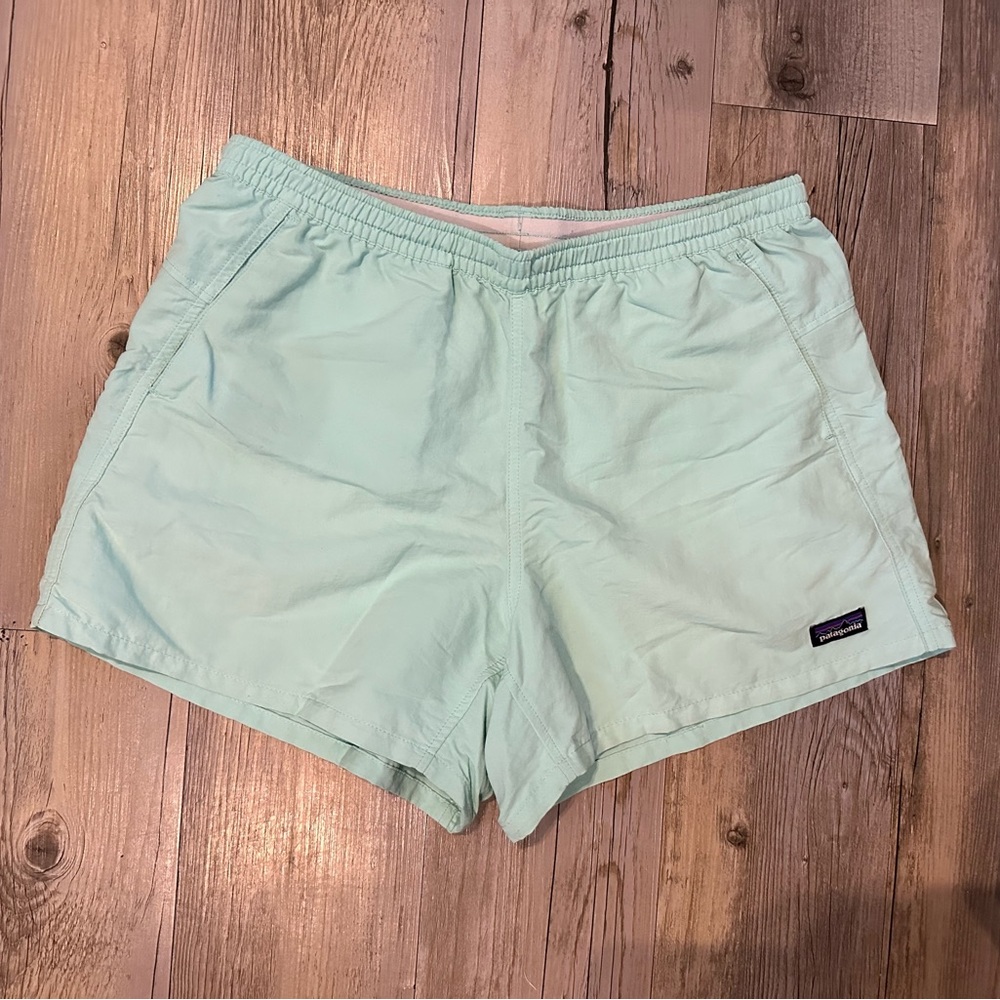 Patagonia Baggies size Medium
